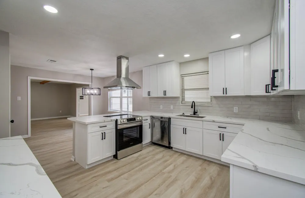 4735 Theall Road Houston, TX 77066