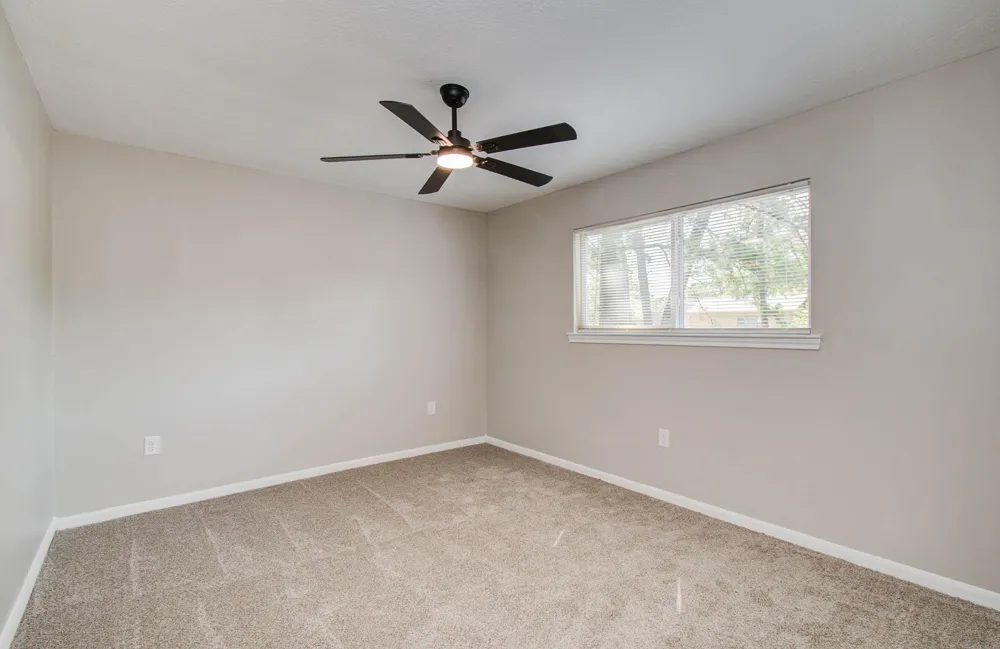 4735 Theall Road Houston, TX 77066