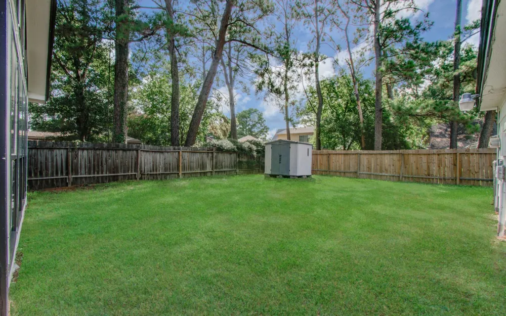 4735 Theall Road Houston, TX 77066