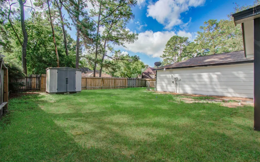 4735 Theall Road Houston, TX 77066