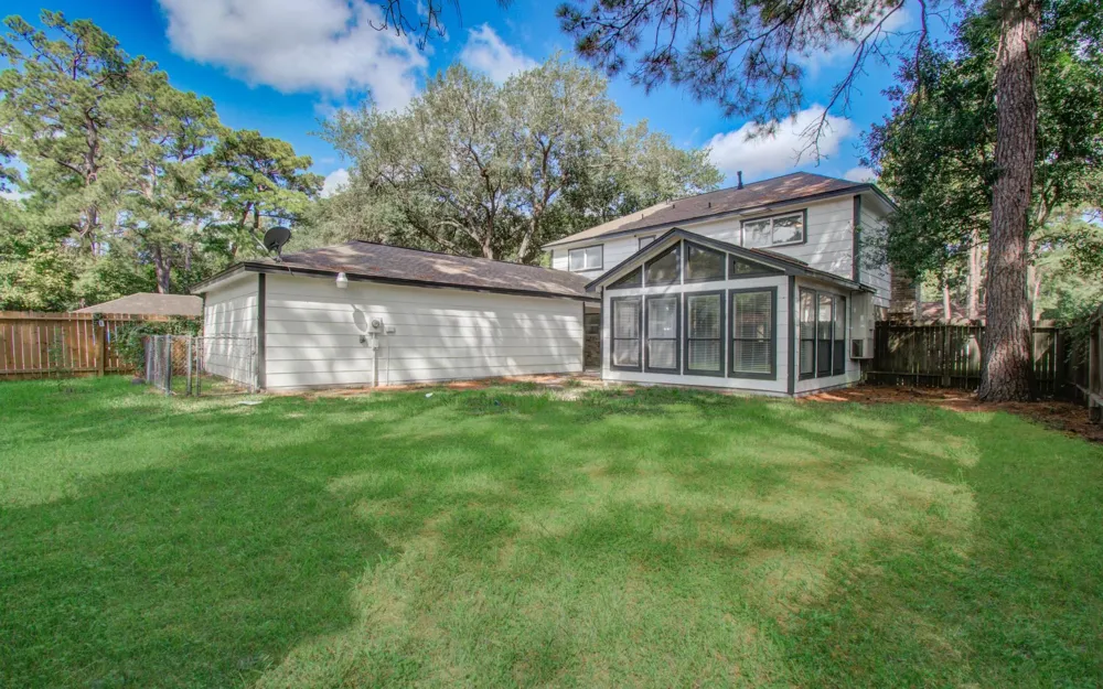 4735 Theall Road Houston, TX 77066