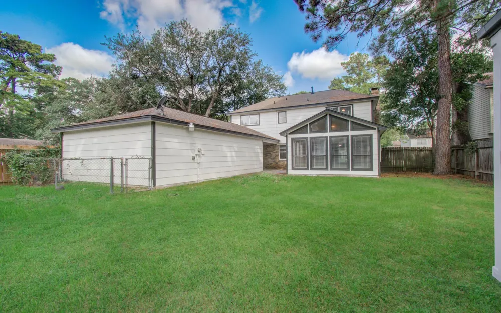 4735 Theall Road Houston, TX 77066