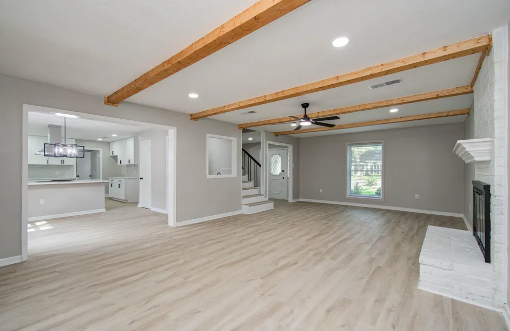4735 Theall Road Houston, TX 77066