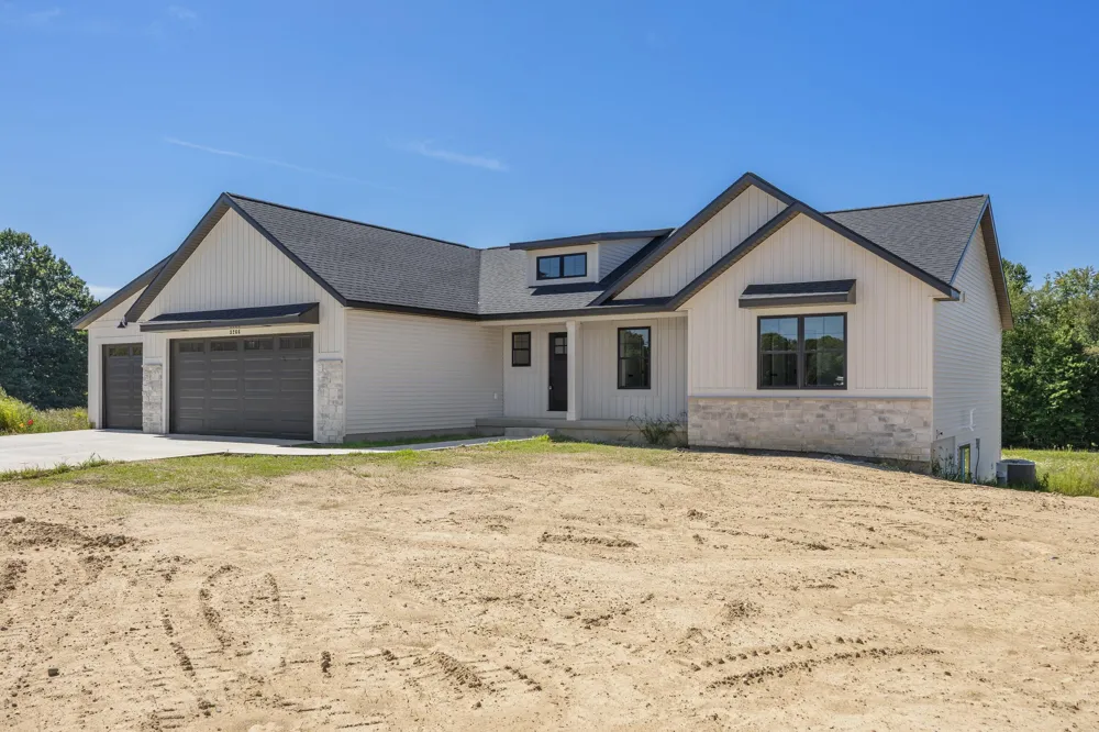 3266 Stonehill Court Wayland, MI 49348