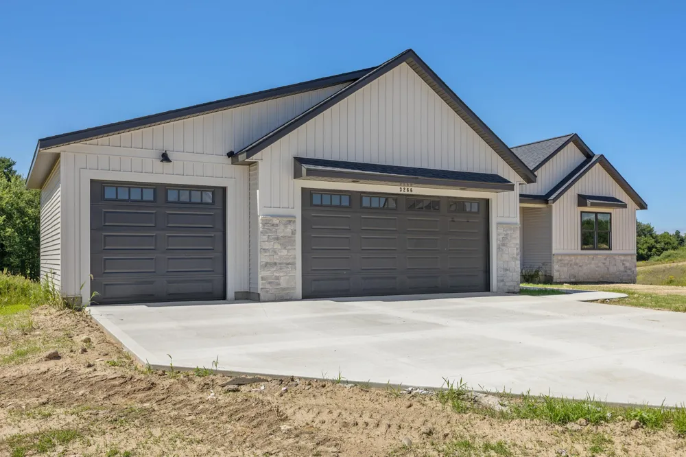 3266 Stonehill Court Wayland, MI 49348