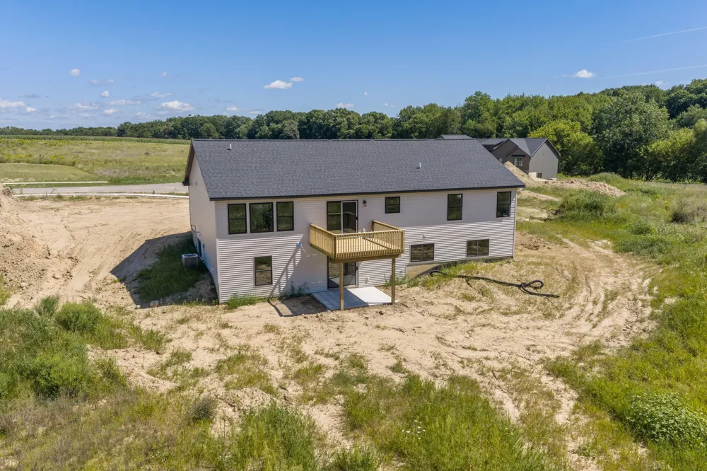 3266 Stonehill Court Wayland, MI 49348
