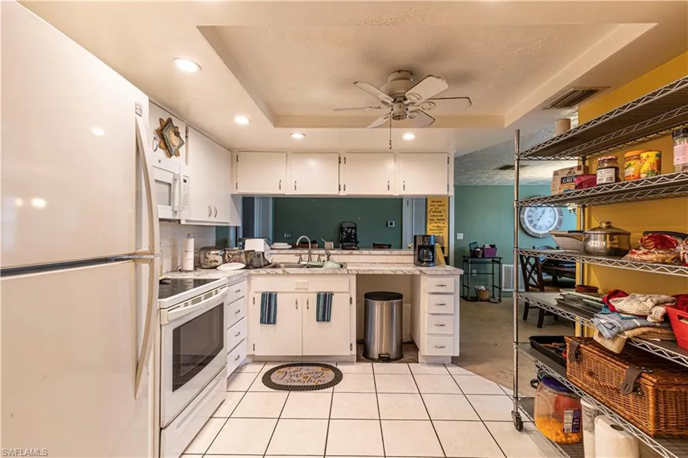 3417 Hoover Drive Holiday, FL 34691