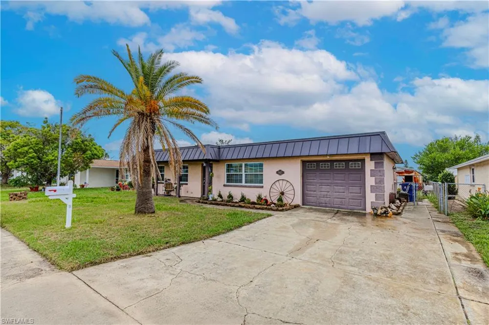 3417 Hoover Drive Holiday, FL 34691