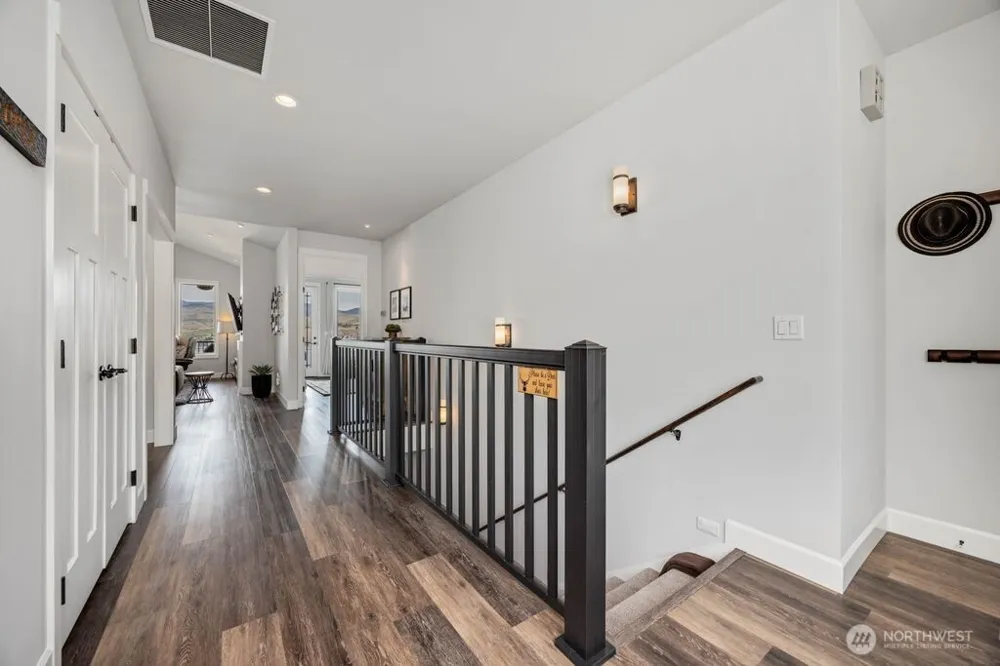 191 Grandview Lane Chelan, WA 98816