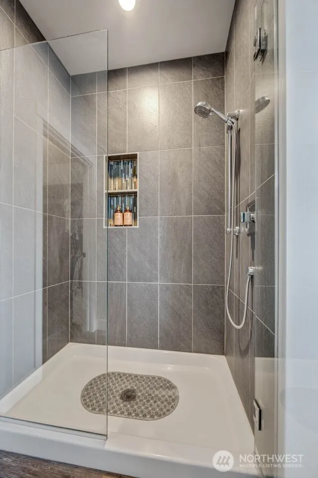 191 Grandview Lane Chelan, WA 98816