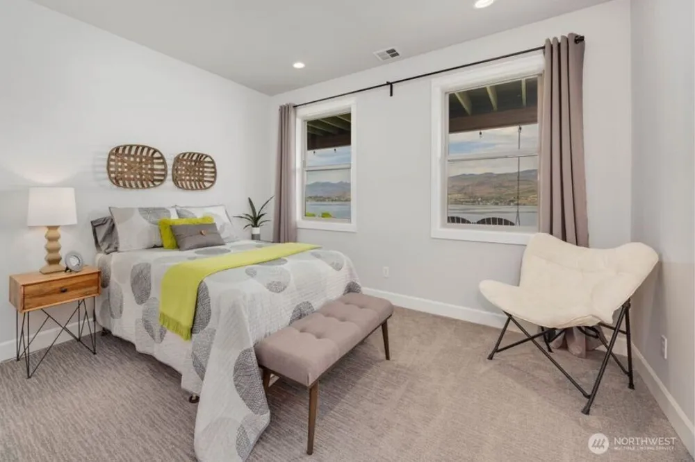 191 Grandview Lane Chelan, WA 98816