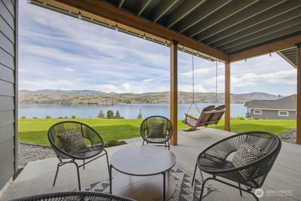 191 Grandview Lane Chelan, WA 98816