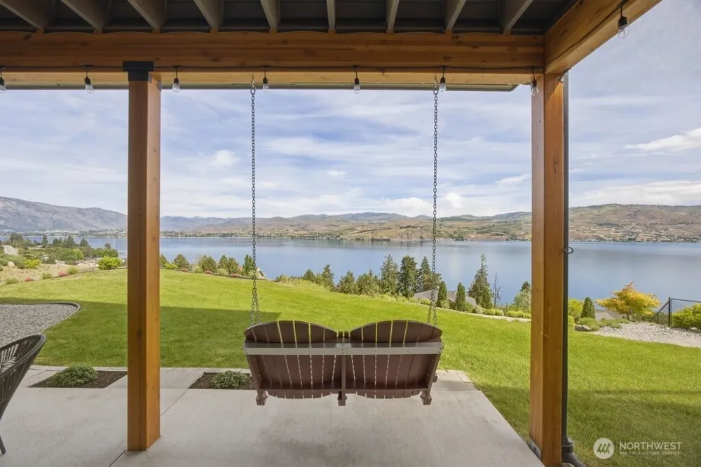 191 Grandview Lane Chelan, WA 98816