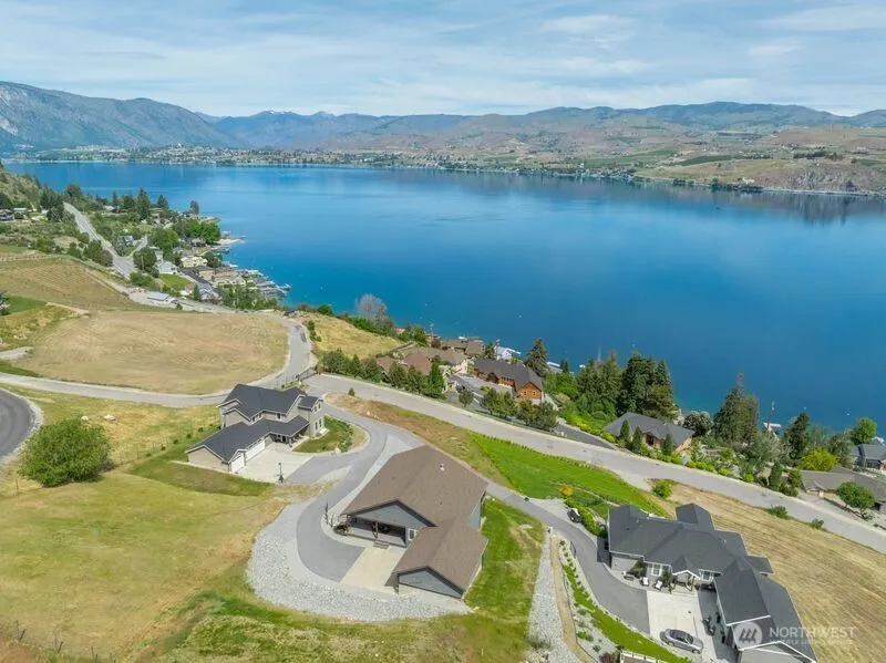 191 Grandview Lane Chelan, WA 98816