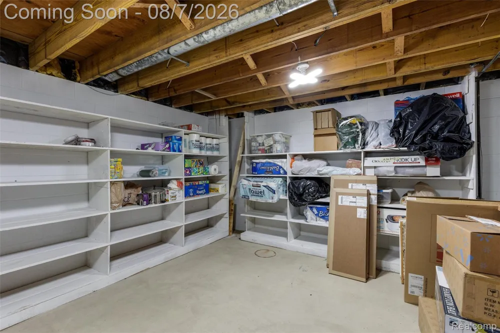 49300 Bayshore Drive Chesterfield Township, MI 48047