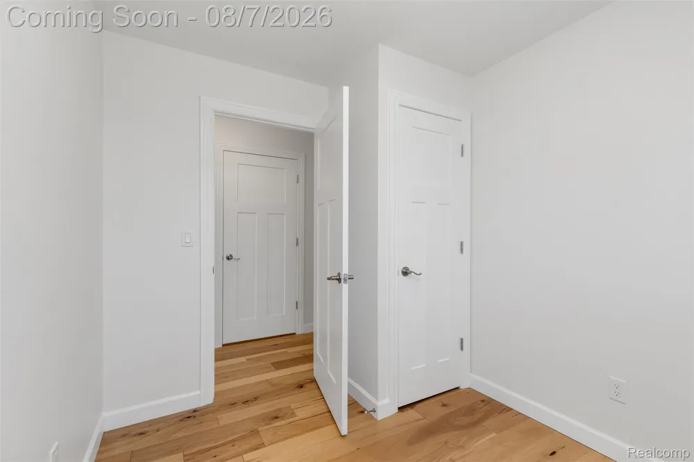 49300 Bayshore Drive Chesterfield Township, MI 48047