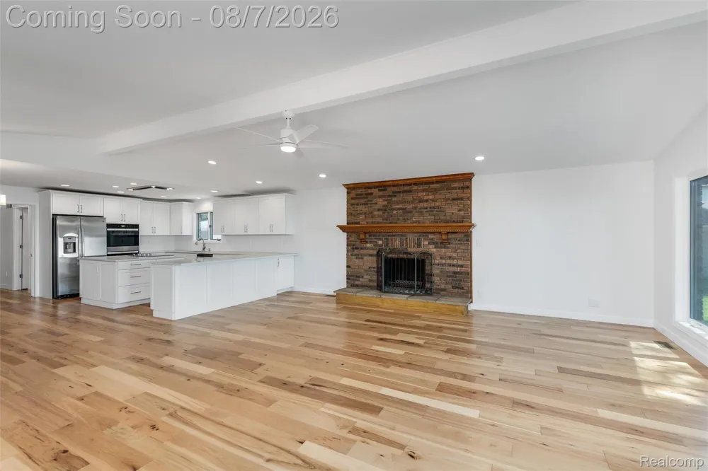 49300 Bayshore Drive Chesterfield Township, MI 48047