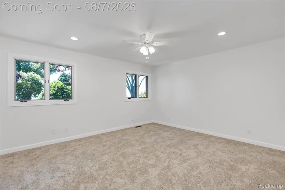 49300 Bayshore Drive Chesterfield Township, MI 48047