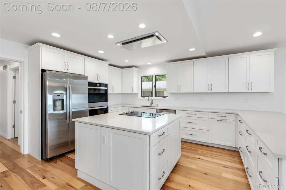 49300 Bayshore Drive Chesterfield Township, MI 48047