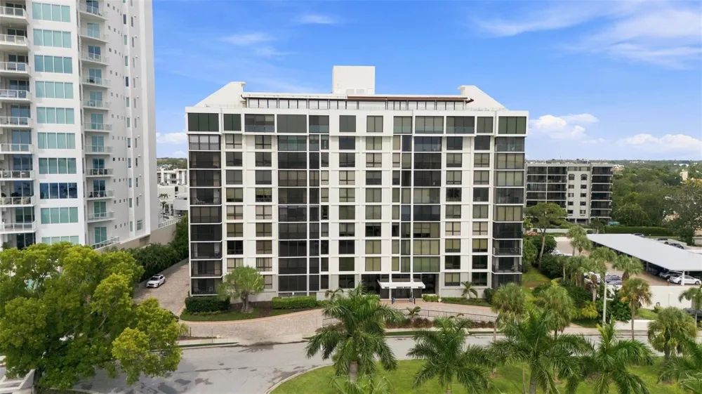 707 S GULFSTREAM AVENUE #207 Sarasota, FL 34236