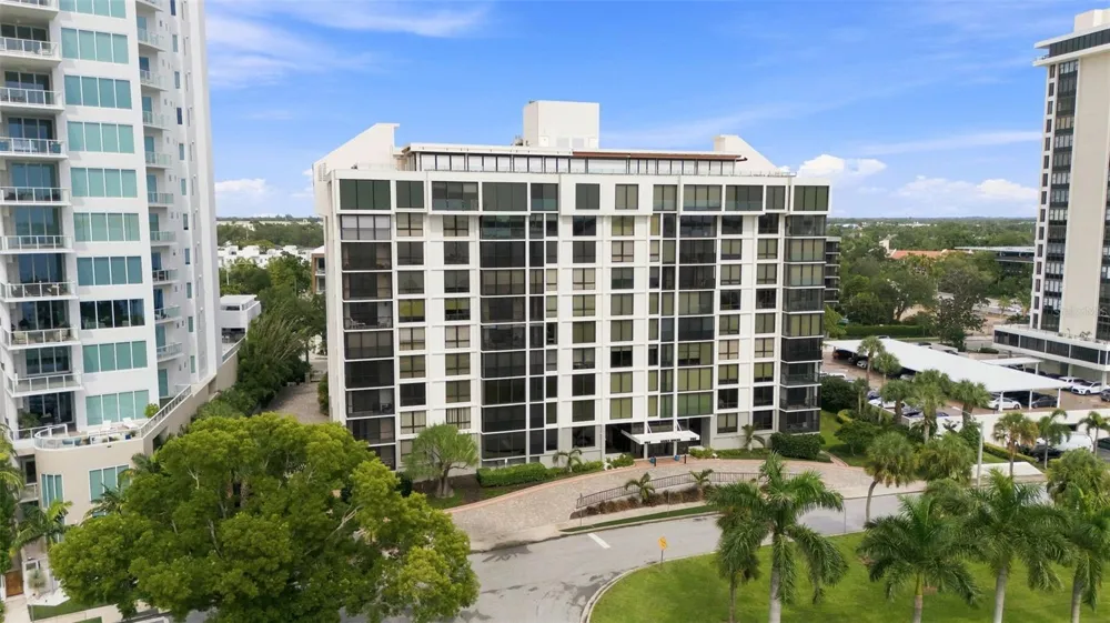 707 S GULFSTREAM AVENUE #207 Sarasota, FL 34236