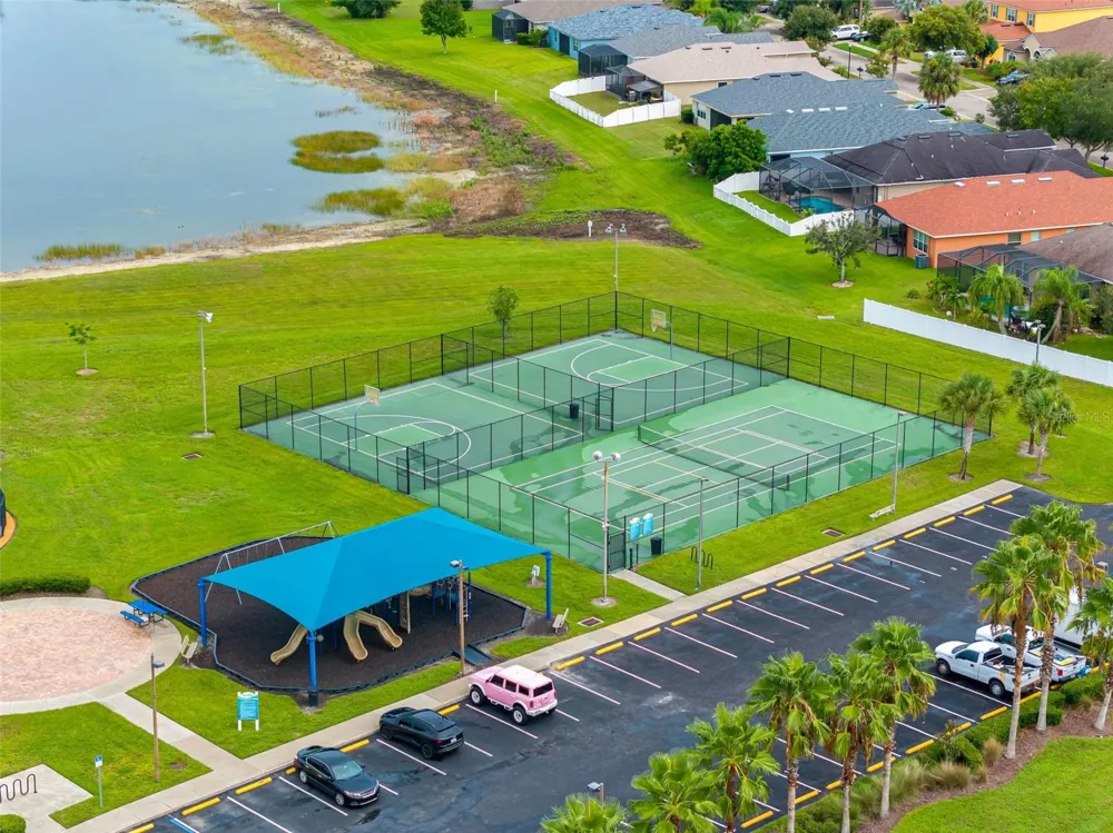 2509 RIVER BRIAR BOULEVARD Ruskin, FL 33570