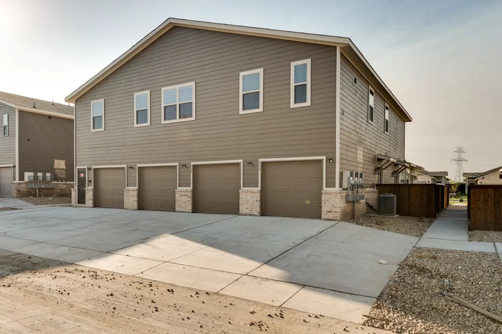 635 Harvest Moon Drive Venus, TX 76084