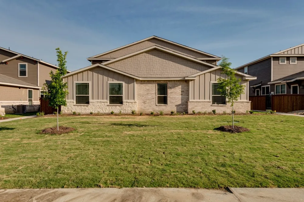 635 Harvest Moon Drive Venus, TX 76084