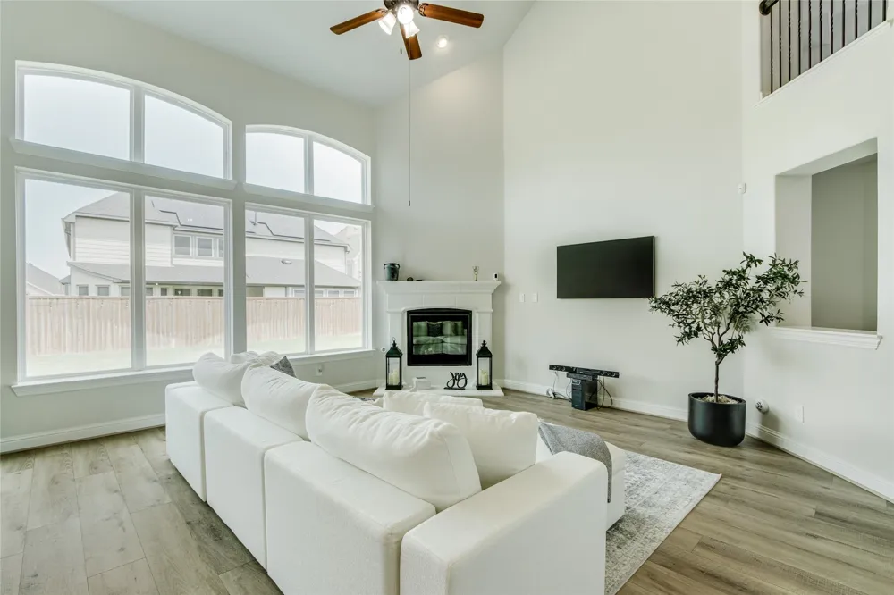 129 Mint Marigold Drive Wylie, TX 75098