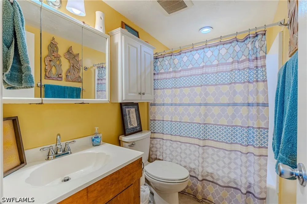 Hoover Drive Holiday, FL 34691