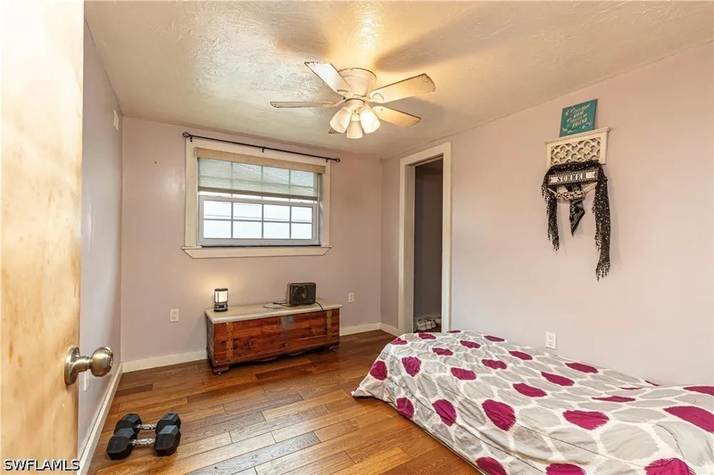 Hoover Drive Holiday, FL 34691