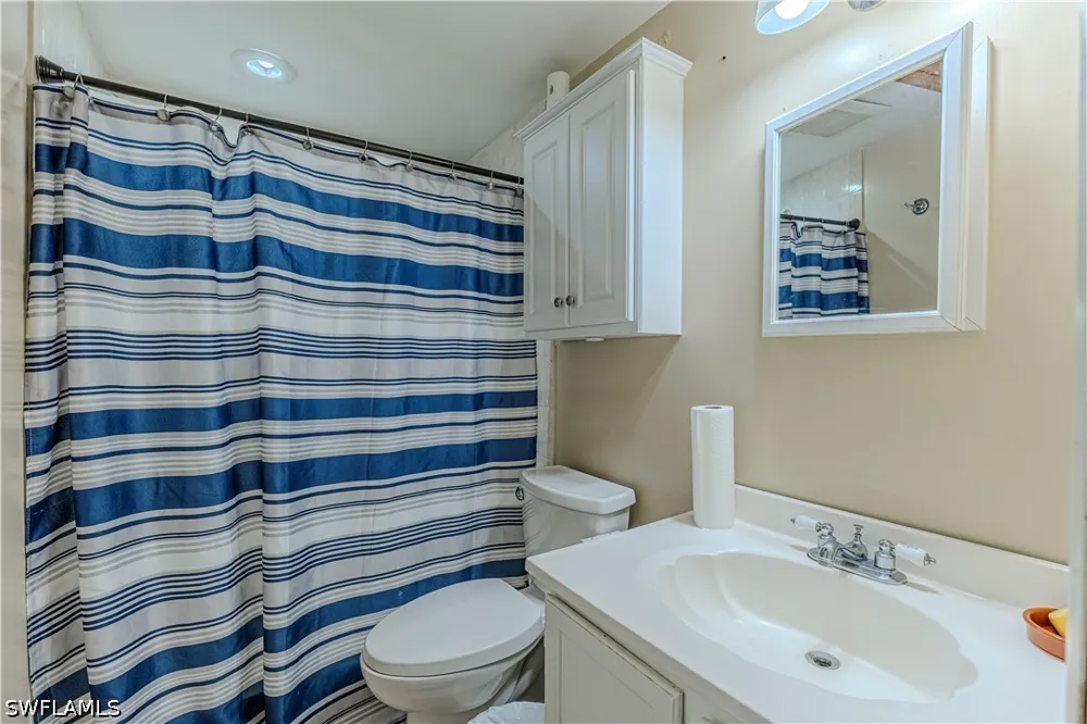 Hoover Drive Holiday, FL 34691