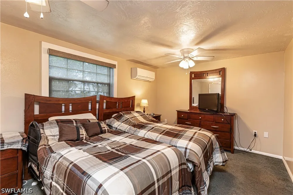 Hoover Drive Holiday, FL 34691
