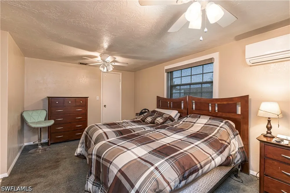 Hoover Drive Holiday, FL 34691