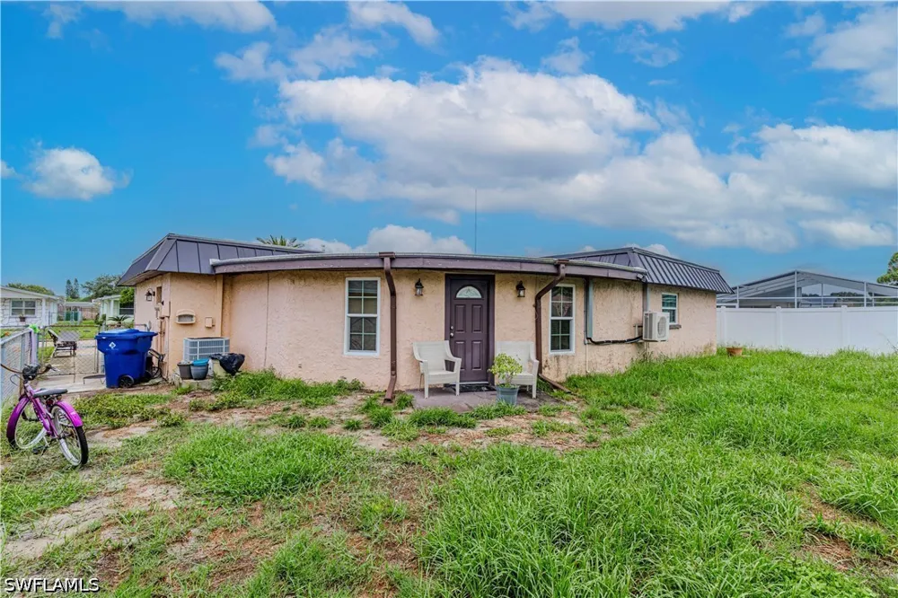Hoover Drive Holiday, FL 34691