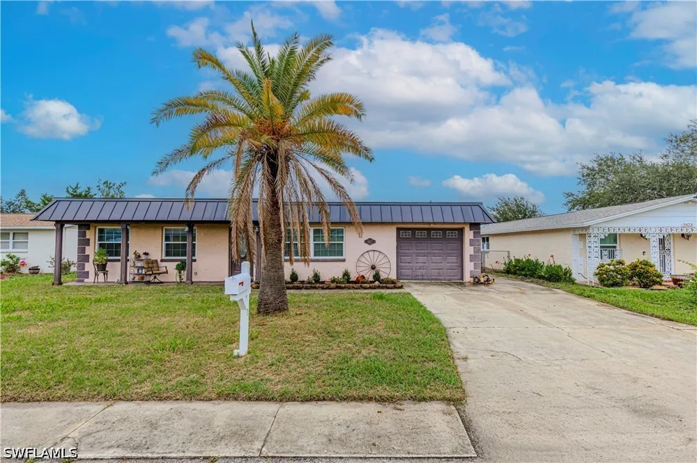 Hoover Drive Holiday, FL 34691