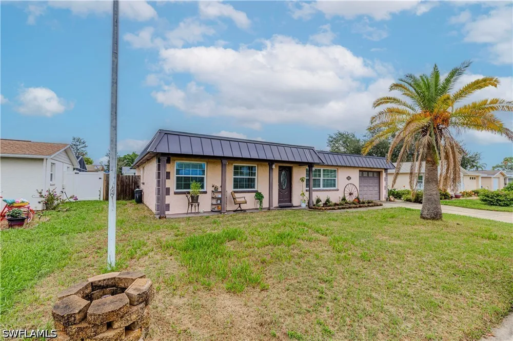 Hoover Drive Holiday, FL 34691