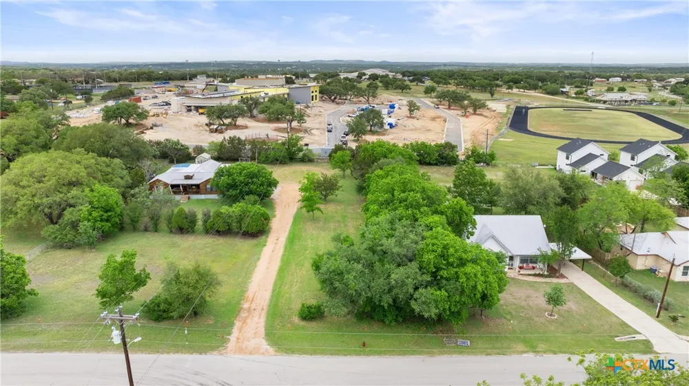 306 W Pecan Drive Johnson City, TX 78636