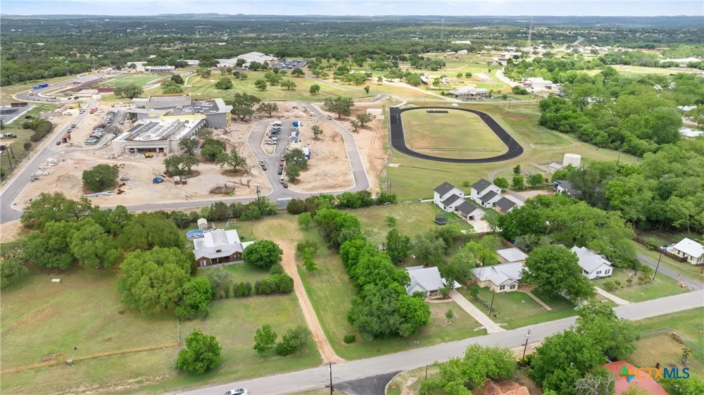 306 W Pecan Drive Johnson City, TX 78636