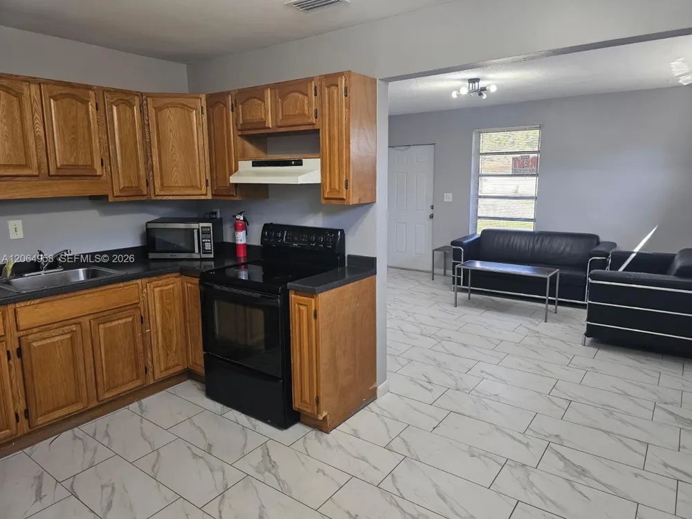 9360 SW 168th St #0 Palmetto Bay, FL 33157