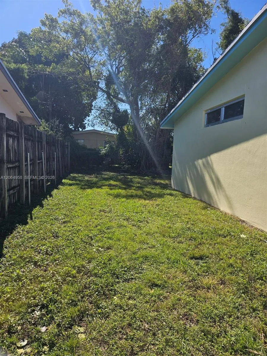 9360 SW 168th St #0 Palmetto Bay, FL 33157