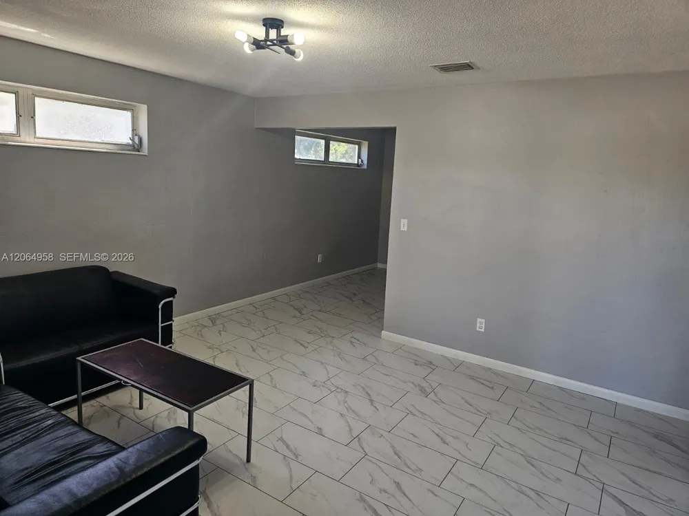 9360 SW 168th St #0 Palmetto Bay, FL 33157