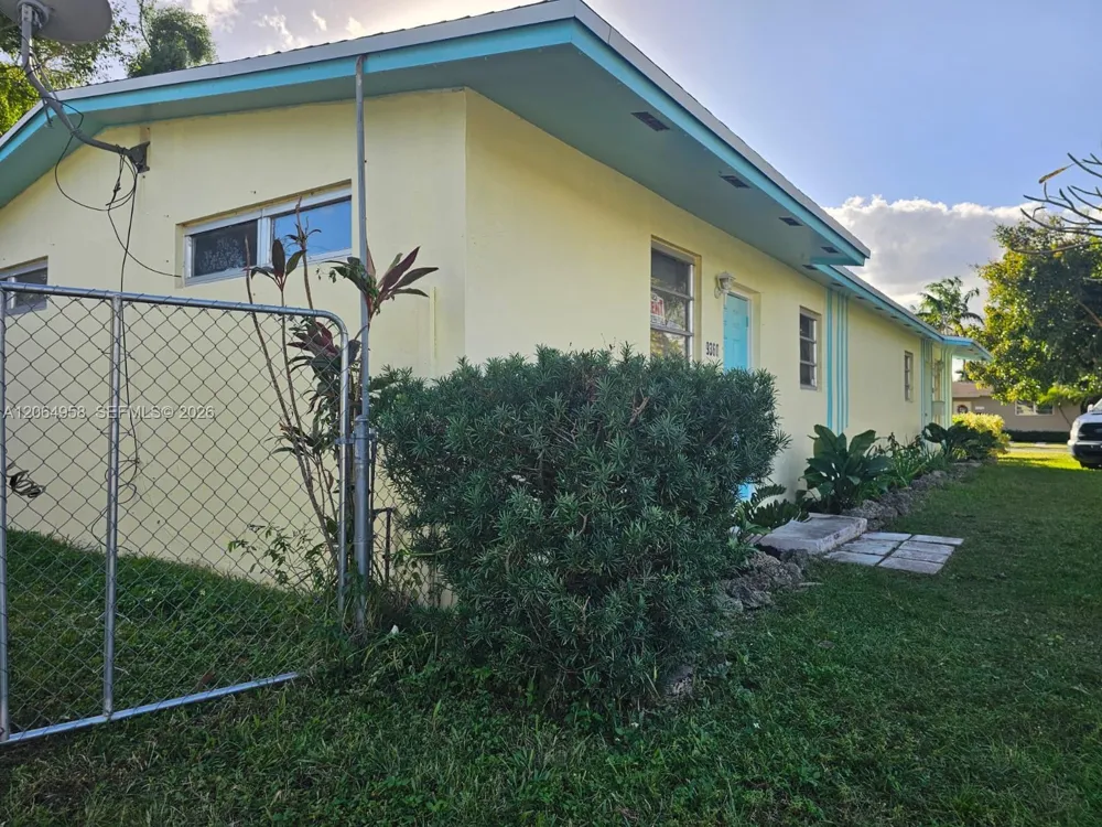 9360 SW 168th St #0 Palmetto Bay, FL 33157