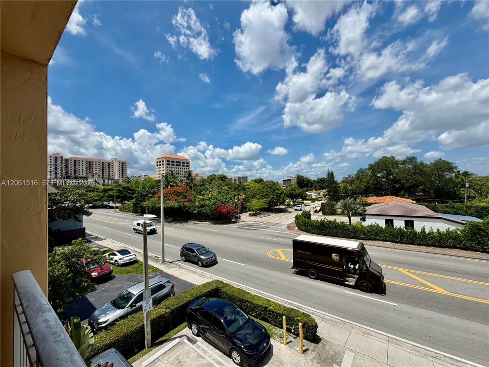 601 SW 37th Ave #303 Miami, FL 33135