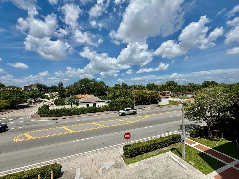 601 SW 37th Ave #303 Miami, FL 33135
