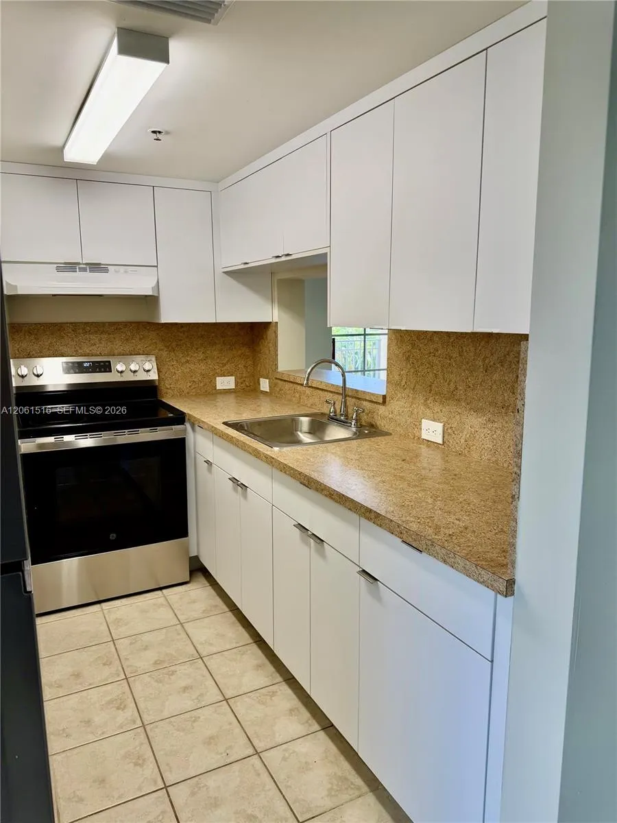601 SW 37th Ave #303 Miami, FL 33135