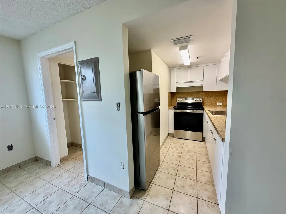 601 SW 37th Ave #303 Miami, FL 33135