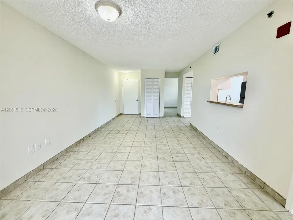 601 SW 37th Ave #303 Miami, FL 33135