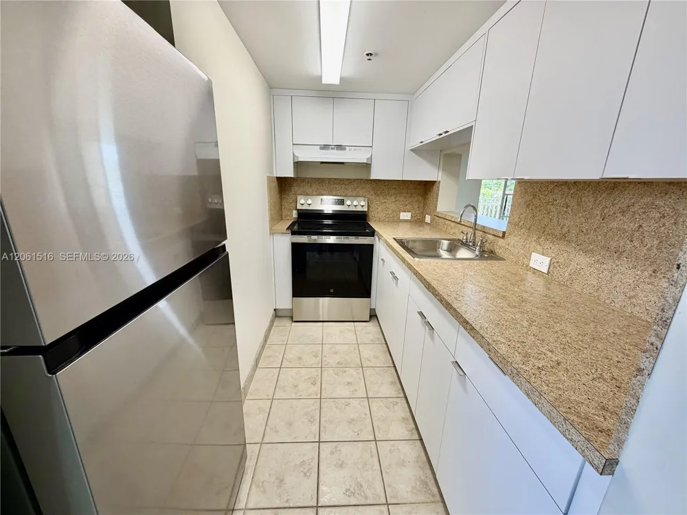 601 SW 37th Ave #303 Miami, FL 33135