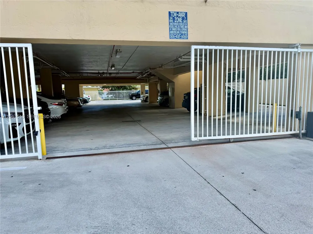601 SW 37th Ave #303 Miami, FL 33135